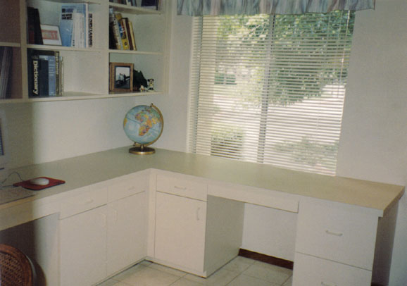Modern home office remodel by Maurer Construction, San Diego